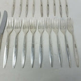 30 Pieces Oneida Community Silverplate 1960 ENCHANTMENT GENTLE ROSE Silverware