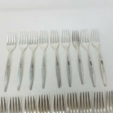 30 Pieces Oneida Community Silverplate 1960 ENCHANTMENT GENTLE ROSE Silverware