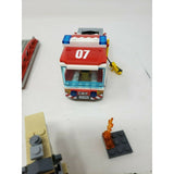 Lego City Fire Truck Engine 07 Fire Fighters Vehicle Minifigures PN60107 Red